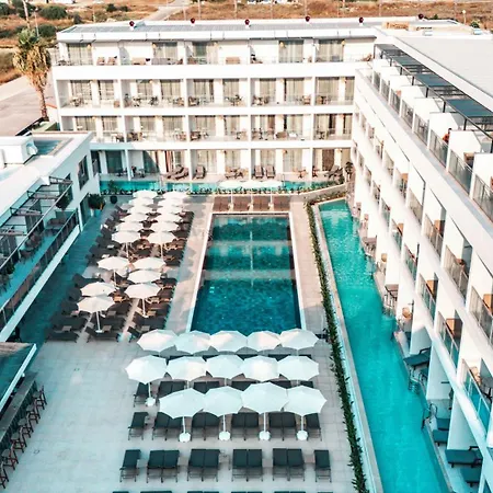 Victoria Princess Side