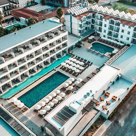 Victoria Princess Aparthotel 4*