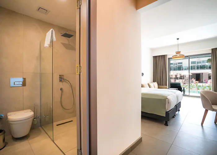 Victoria Princess 4* סייד