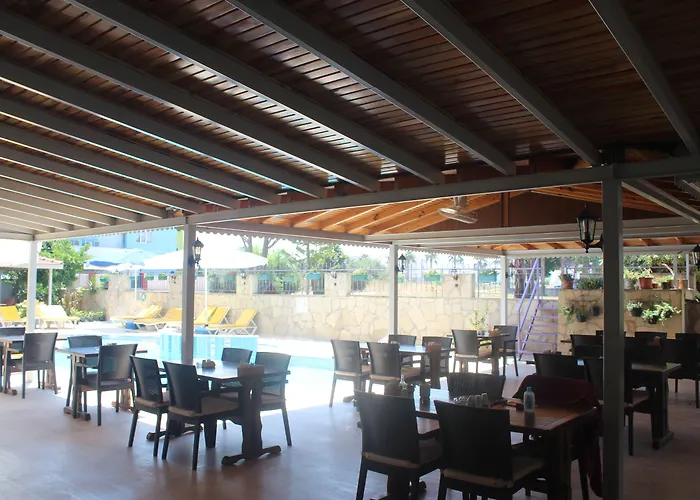 Victoria Princess 4* Side