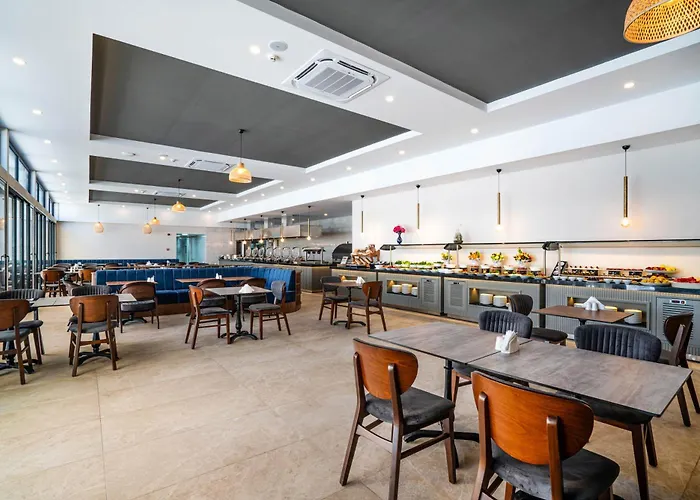 Victoria Princess Aparthotel Side