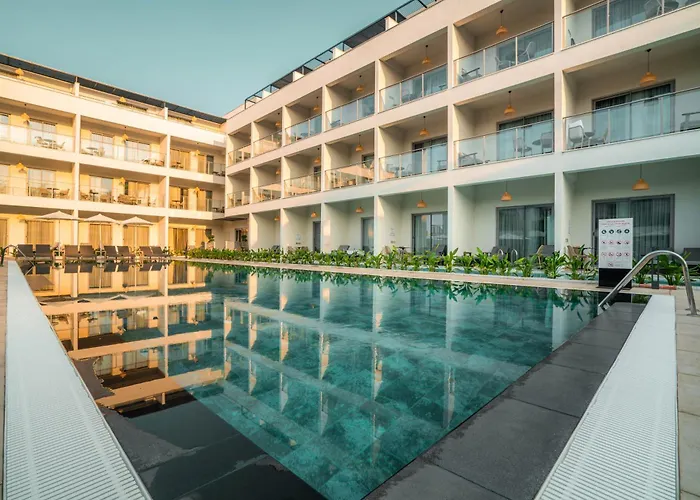 Victoria Princess 4* Side